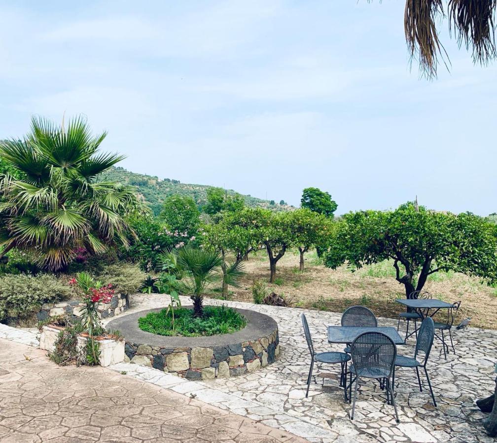 Il Giardino Delle Zagare Calatabiano Exterior foto