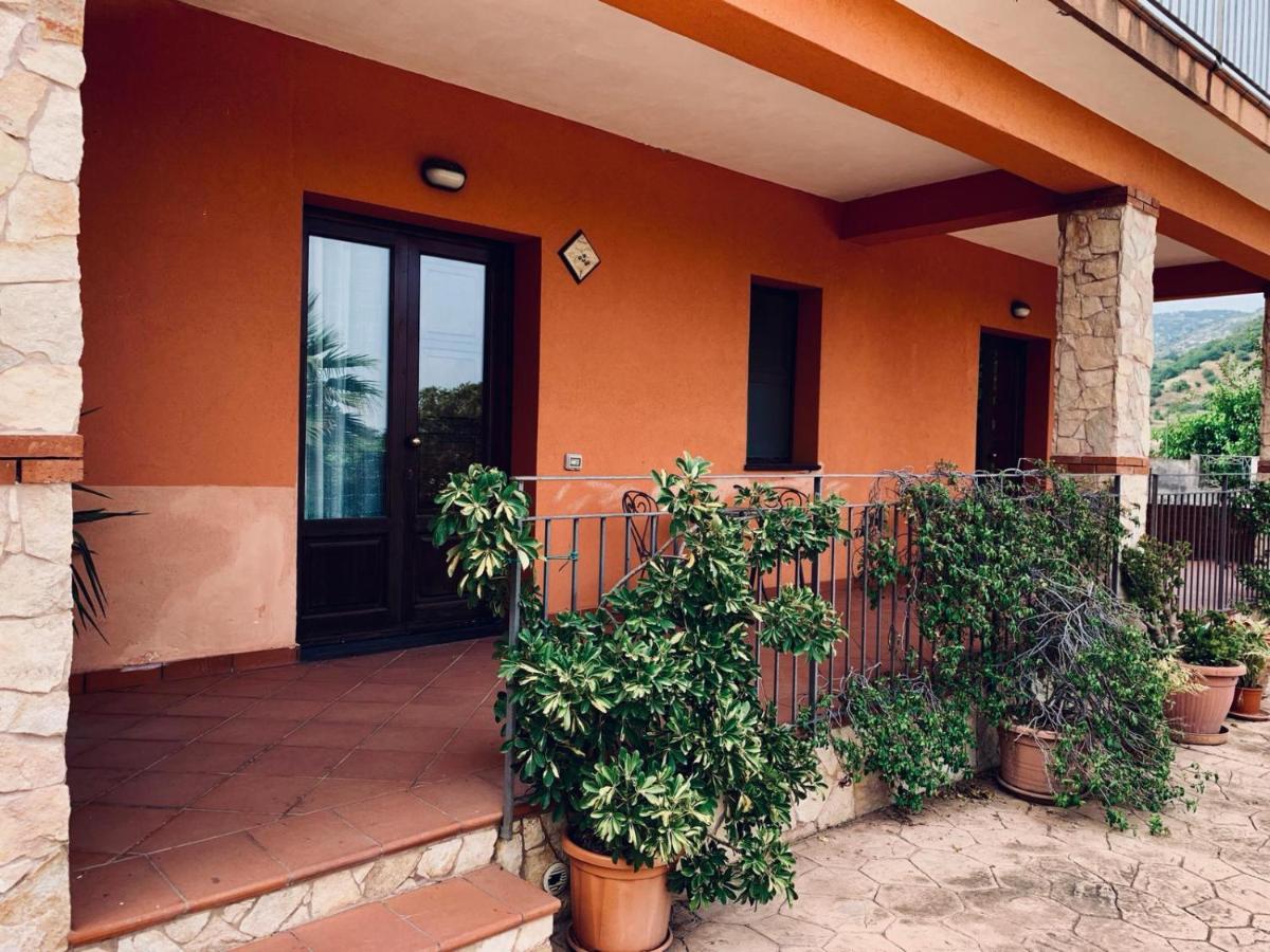 Il Giardino Delle Zagare Calatabiano Exterior foto